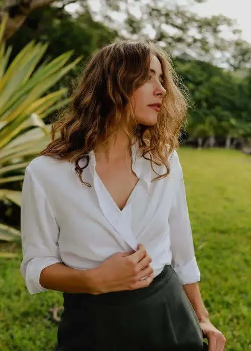 Women's Voyager Shirt White by Tasi Travels